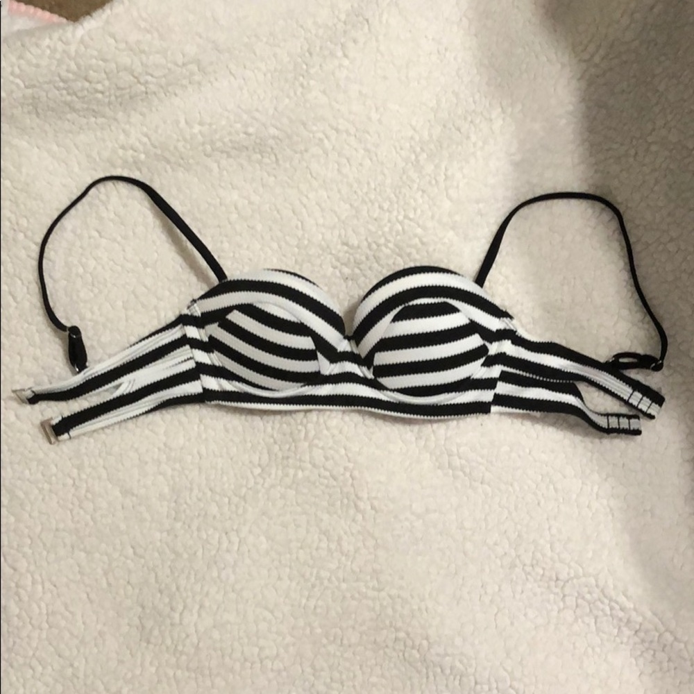 Bikini top
